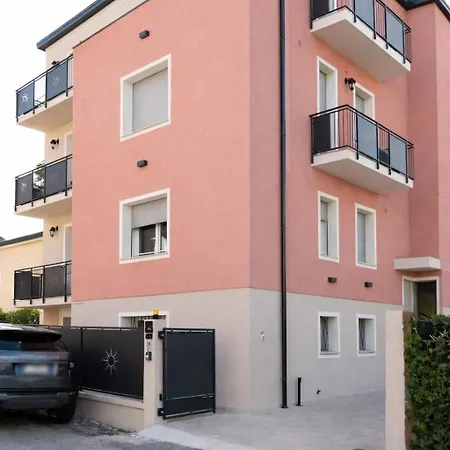 Ca' Dei Mori Free Private Parking 15' *